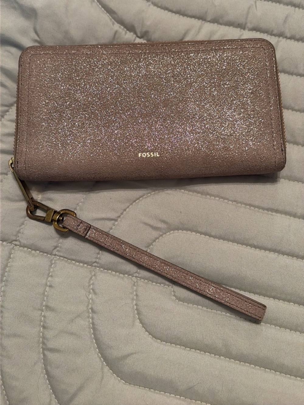 Fossil Glitter Zip Wallet Wristlet in Rose